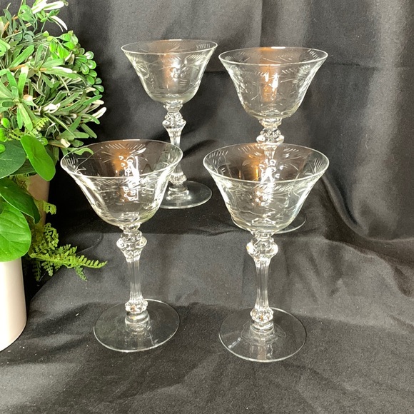 Set of 4 Tiffin Franciscan tall crystal sherbet / champagne coupe glasses - Picture 1 of 10